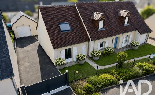 House in Mettray, Centre-Val de Loire, France 1