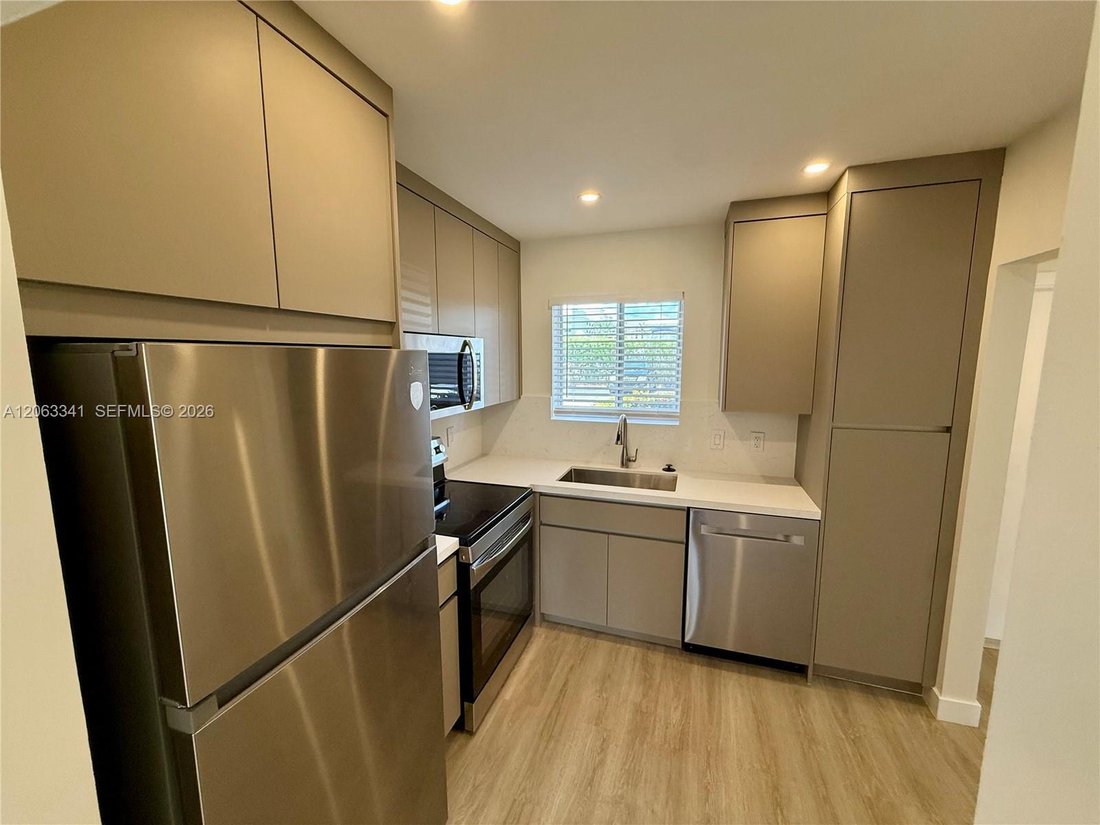 Lantana, Florida, United States 5 - 18569482