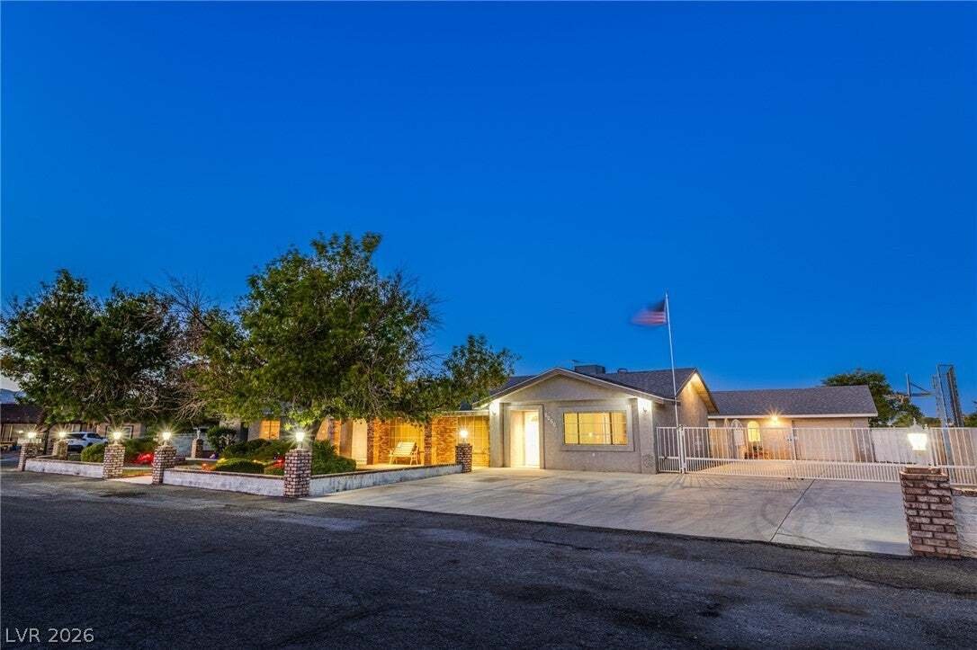 House in Las Vegas, Nevada, United States 3 - 18570588