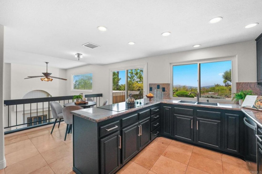 House in San Diego, California, United States 5 - 18570959