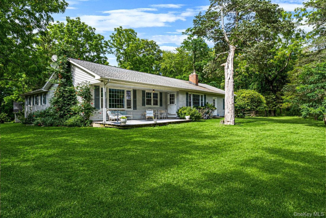 House in Middle Island, New York, United States 4 - 18542244