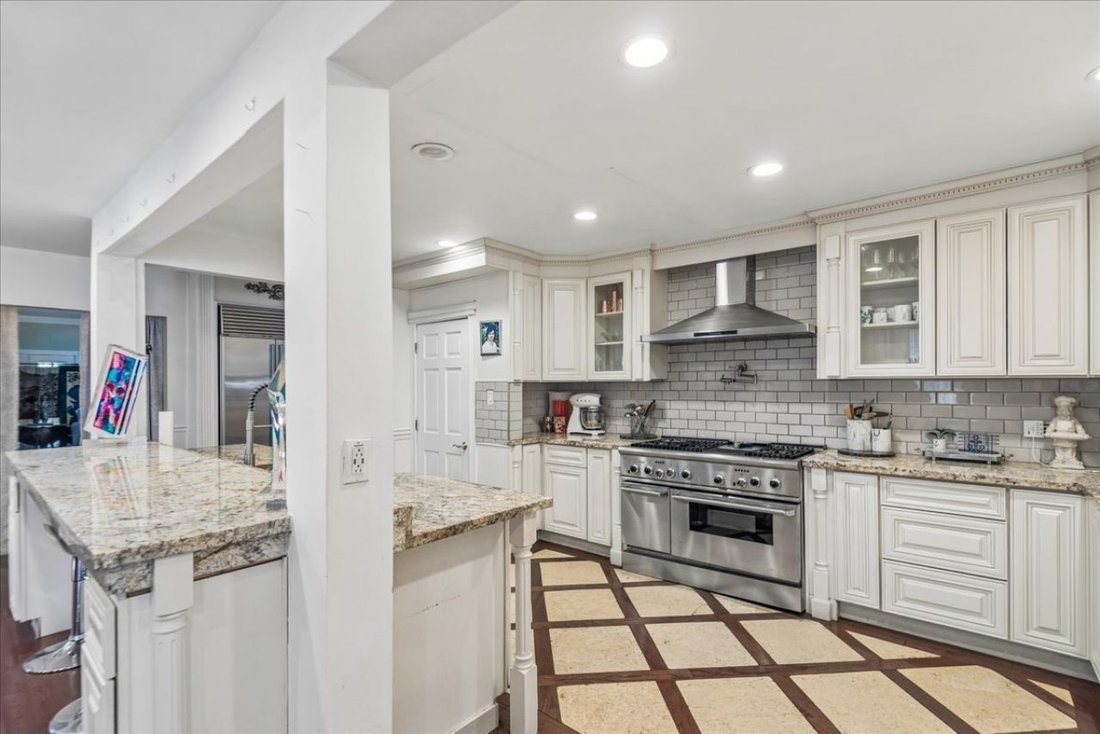 House in Libertyville, Illinois, United States 4 - 18572675