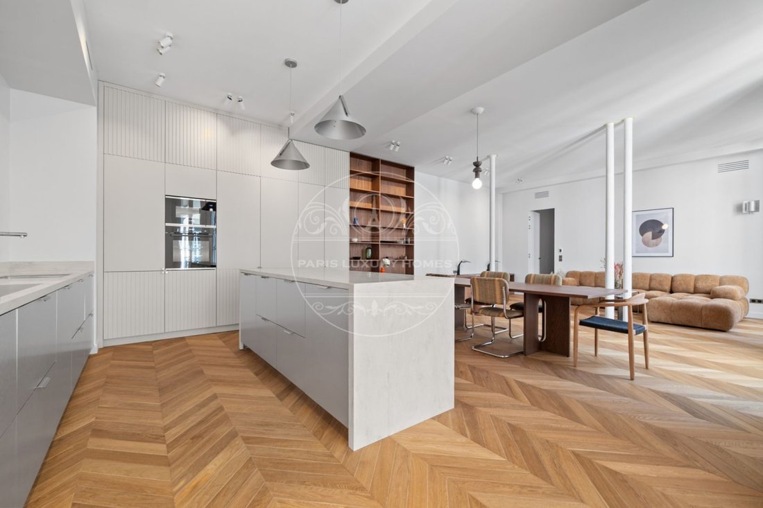 Apartment in Palais Royal, Paris 1er Arrondissement, Paris 1 - 18567613
