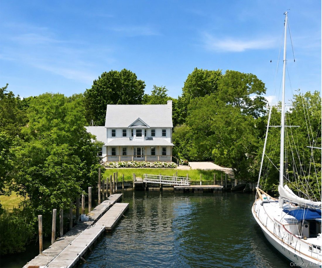 House in Greenport West, New York, United States 1 - 16979415