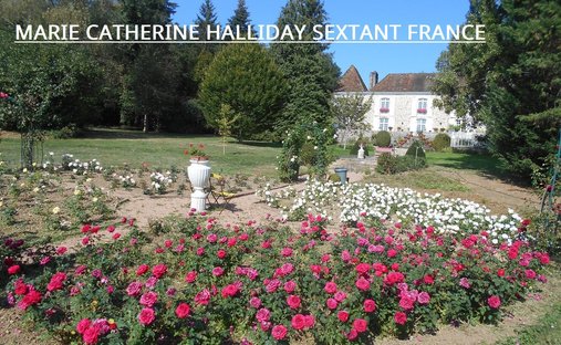 Chateau in Nontron, Neu-Aquitanien, Frankreich 1