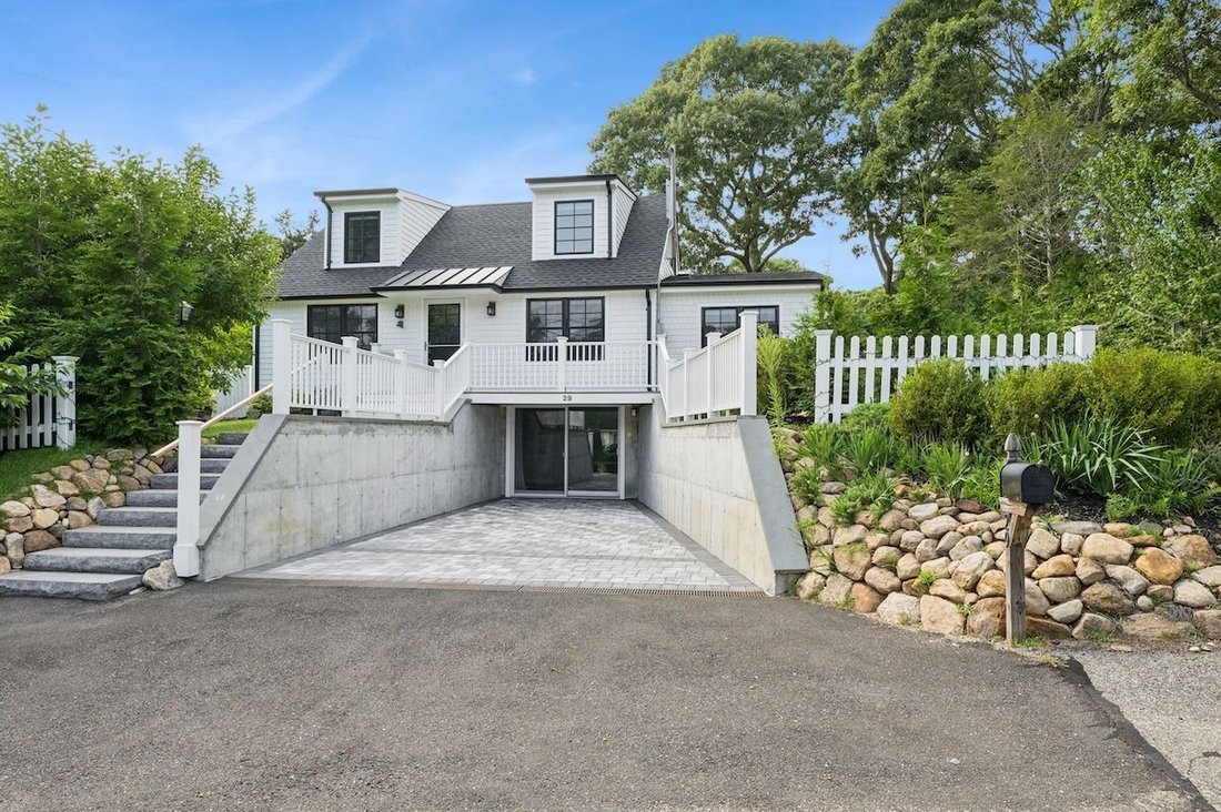 Southampton, New York, United States 1 - 18569494