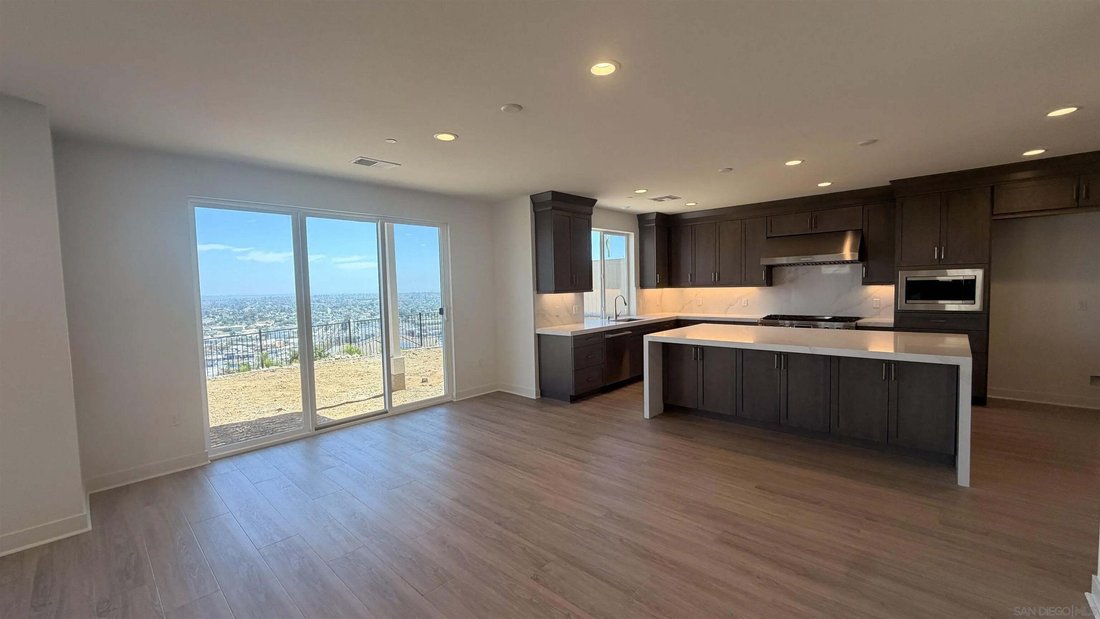 Casa a La Mesa, California, Stati Uniti 2 - 18569215
