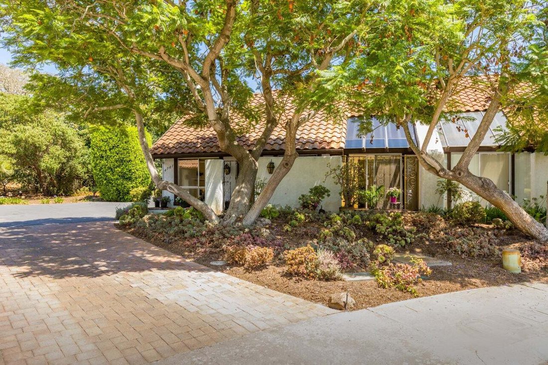 Condo in Santa Barbara, California, United States 3 - 18566990