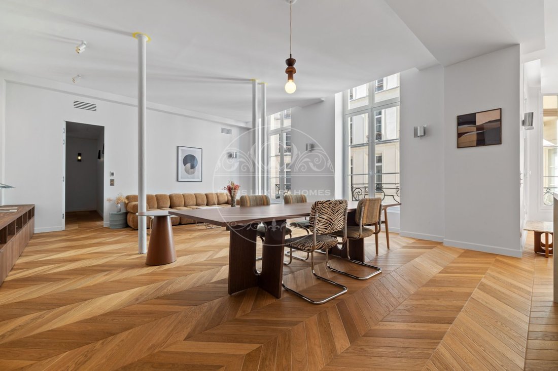 Apartment in Palais Royal, Paris 1er Arrondissement, Paris 2 - 18567613