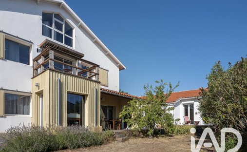 House in Fouras, Nouvelle-Aquitaine, France 1