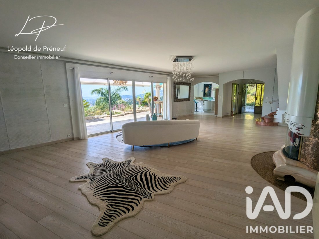 House in Hyeres, Provence-Alpes-Côte d'Azur, France 4 - 18571476