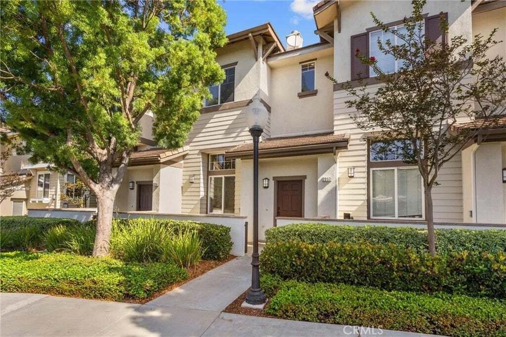 Townhouse in Fullerton, California, United States 2 - 18567343