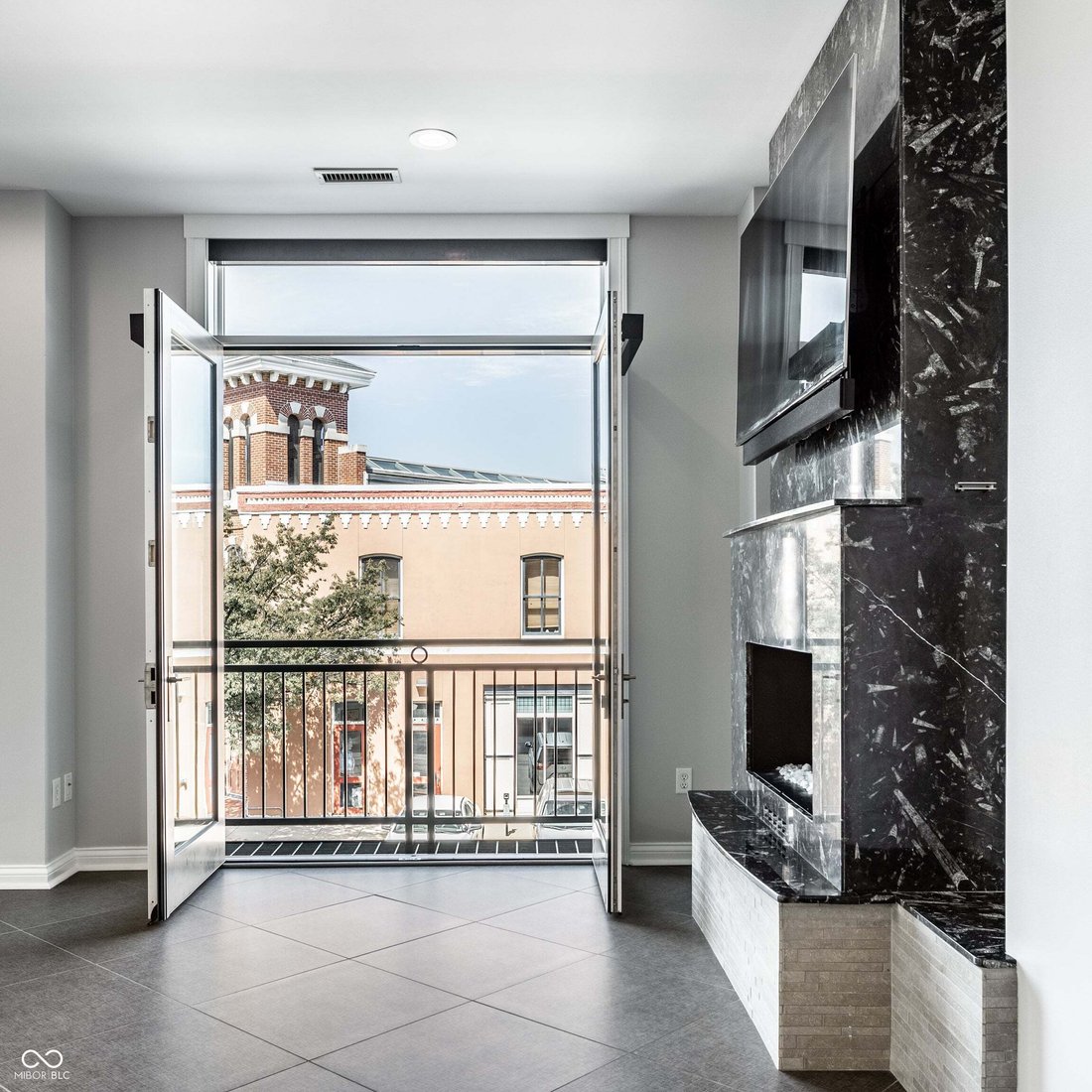 Condo in Indianapolis, Indiana, United States 4 - 18567038