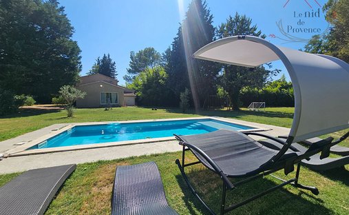 Villa in Velleron, Provence-Alpes-Côte d'Azur, France 1