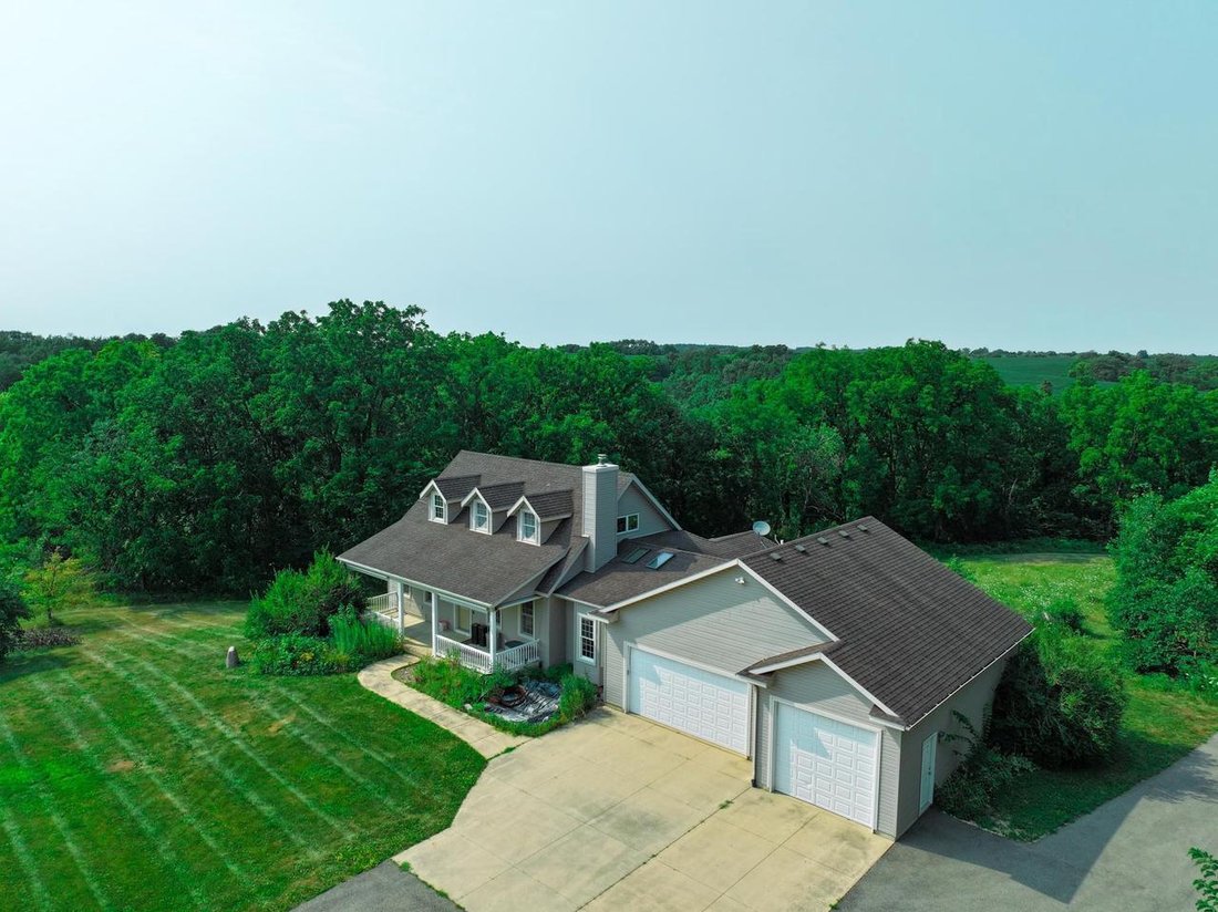 House in Mount Horeb, Wisconsin, United States 2 - 17787668