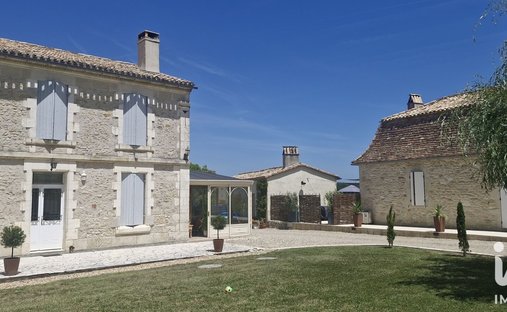 House in Saint-Méard-de-Gurçon, Nouvelle-Aquitaine, France 1