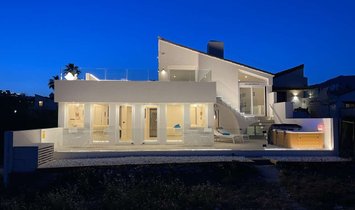 Villa en Estepona, Andalucía, España 2