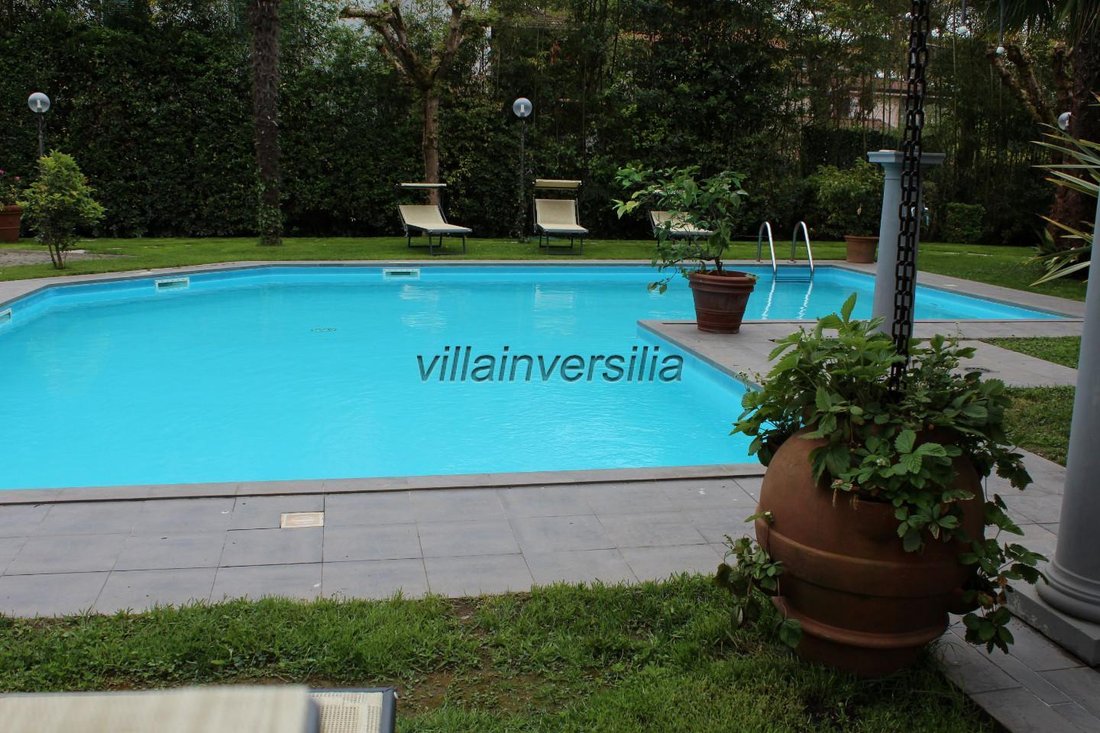Villa in Vittoria Apuana, Forte dei Marmi, Tuscany 2 - 18572129