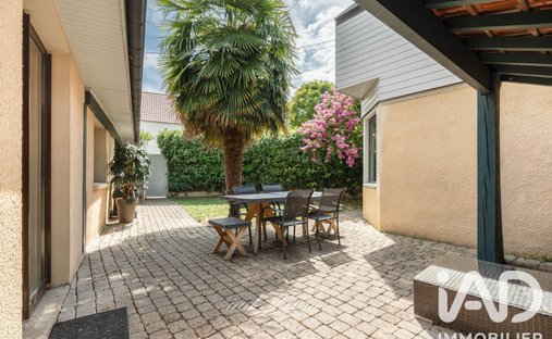 House in Orgeval, Ile-de-France, France 1