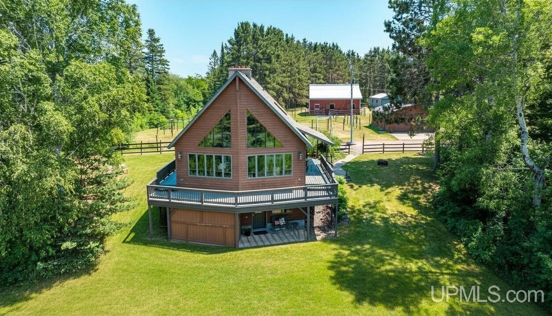 House in Allouez, Michigan, United States 2 - 18423593