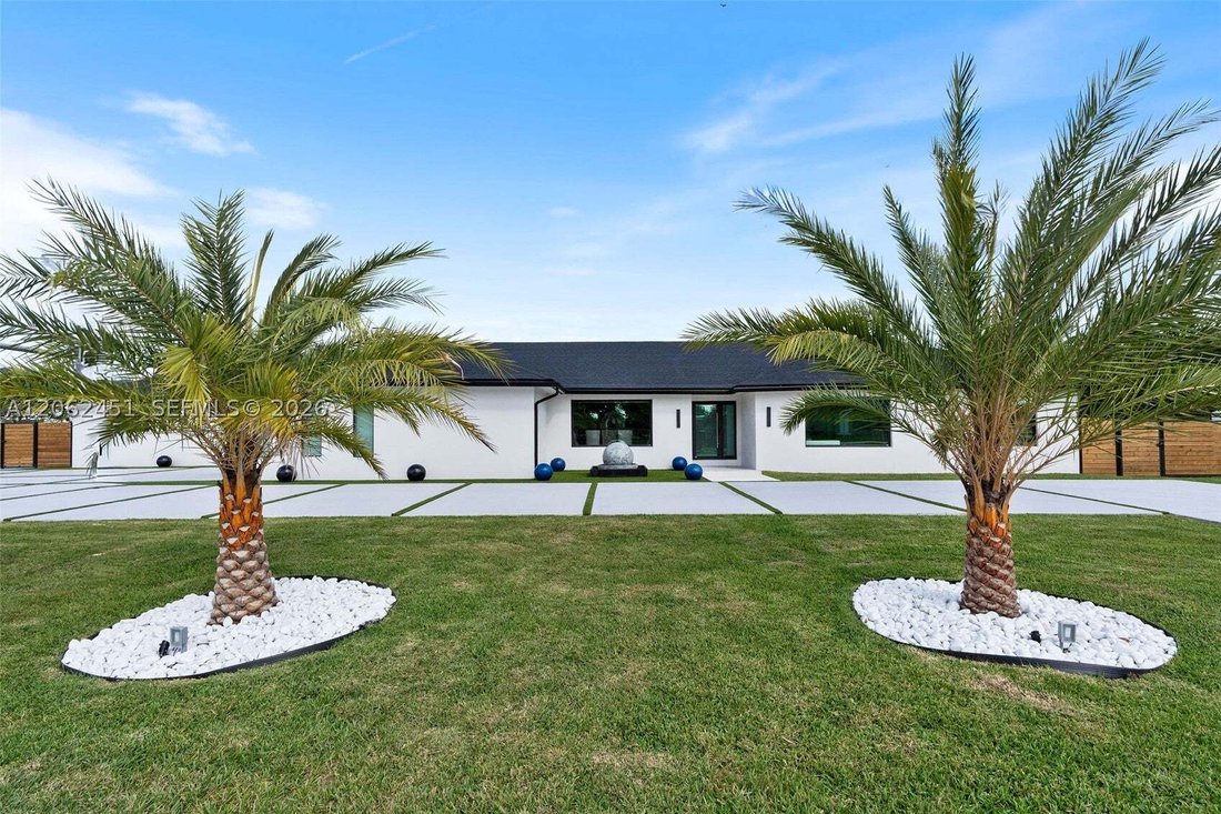 House in Miami, Florida, United States 1 - 18573438