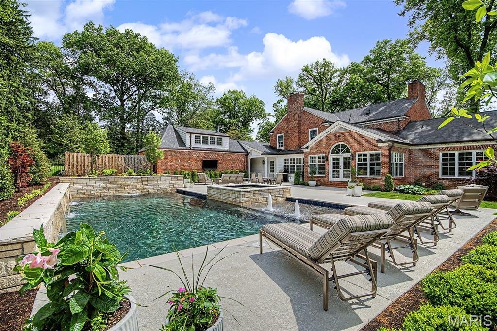 House in Ladue, Missouri, United States 3 - 18570153