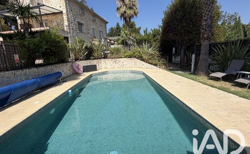 House in Le Rouret, Provence-Alpes-Côte d'Azur, France 1