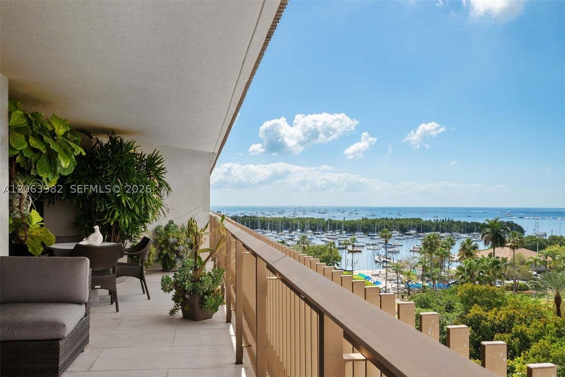 Condo in Miami, Florida, United States 4 - 18573480