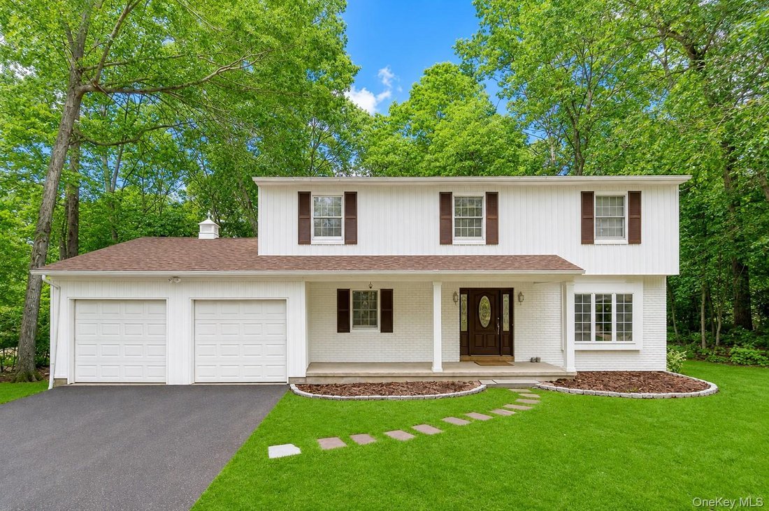 House in Laurel, New York, United States 1 - 18524536