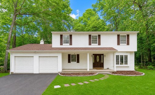 House in Laurel, New York, United States 1