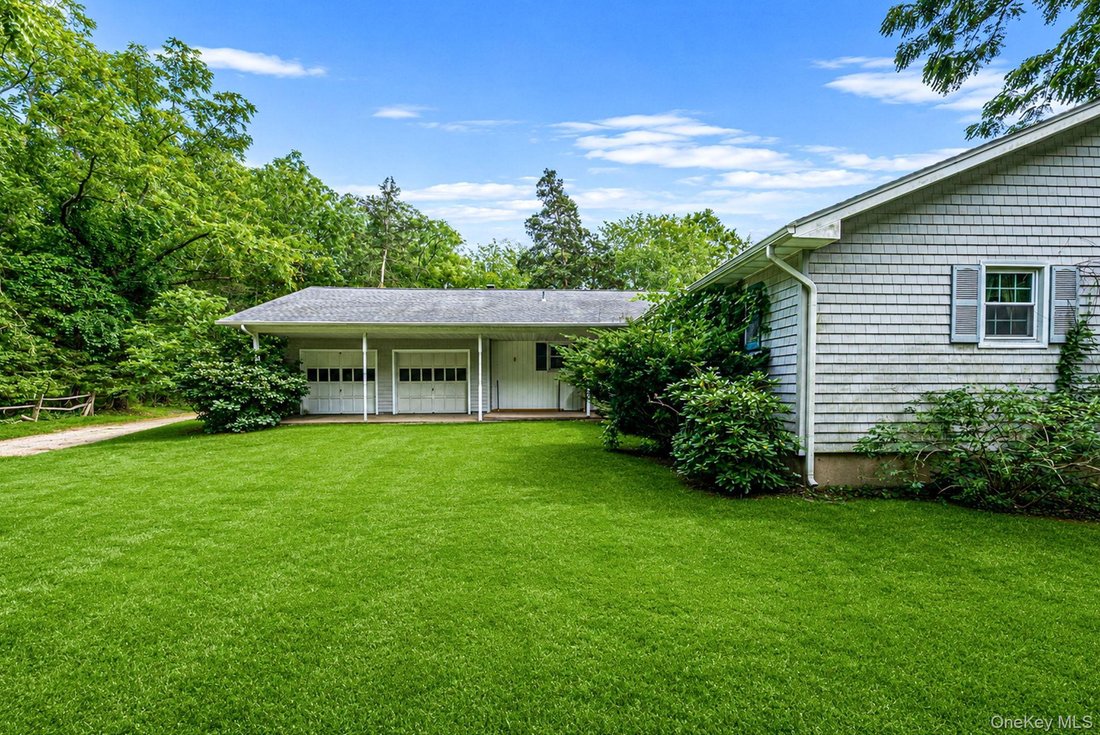 House in Middle Island, New York, United States 3 - 18542244