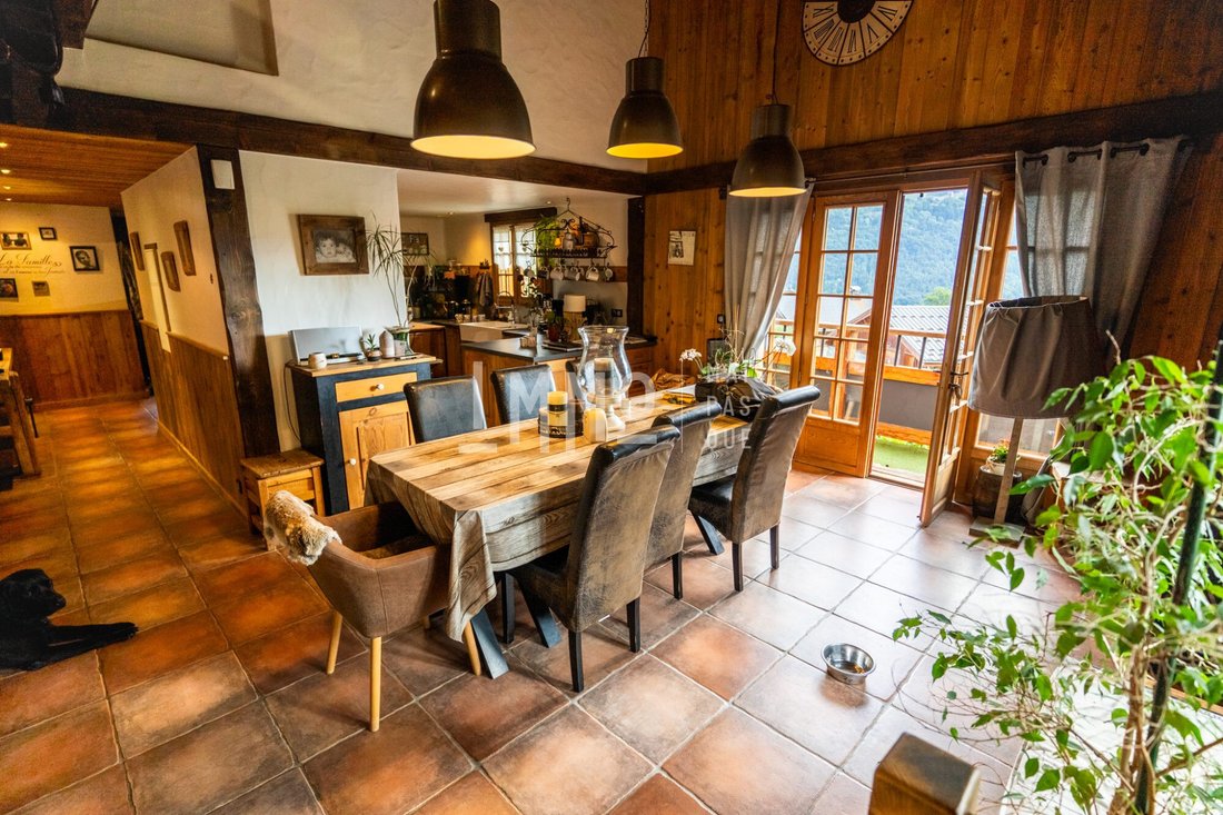 Chalet in Bozel, Auvergne-Rhône-Alpes, France 2 - 18572762