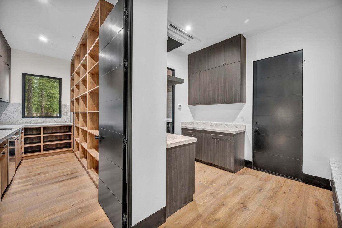 House in Truckee, California, United States 5 - 18108098