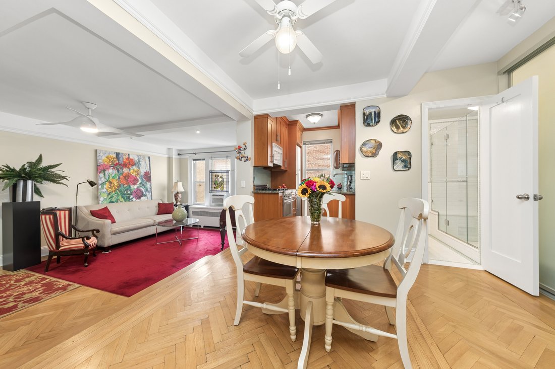 Co Op in New York, New York, United States 3 - 18572227