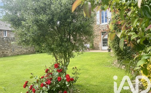 House in Chateauneuf-d'Ille-et-Vilaine, Brittany, France 1