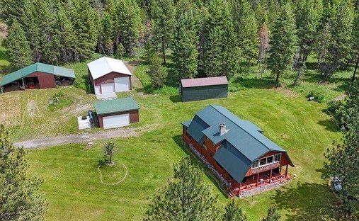 House in Valley, Washington, United States 1