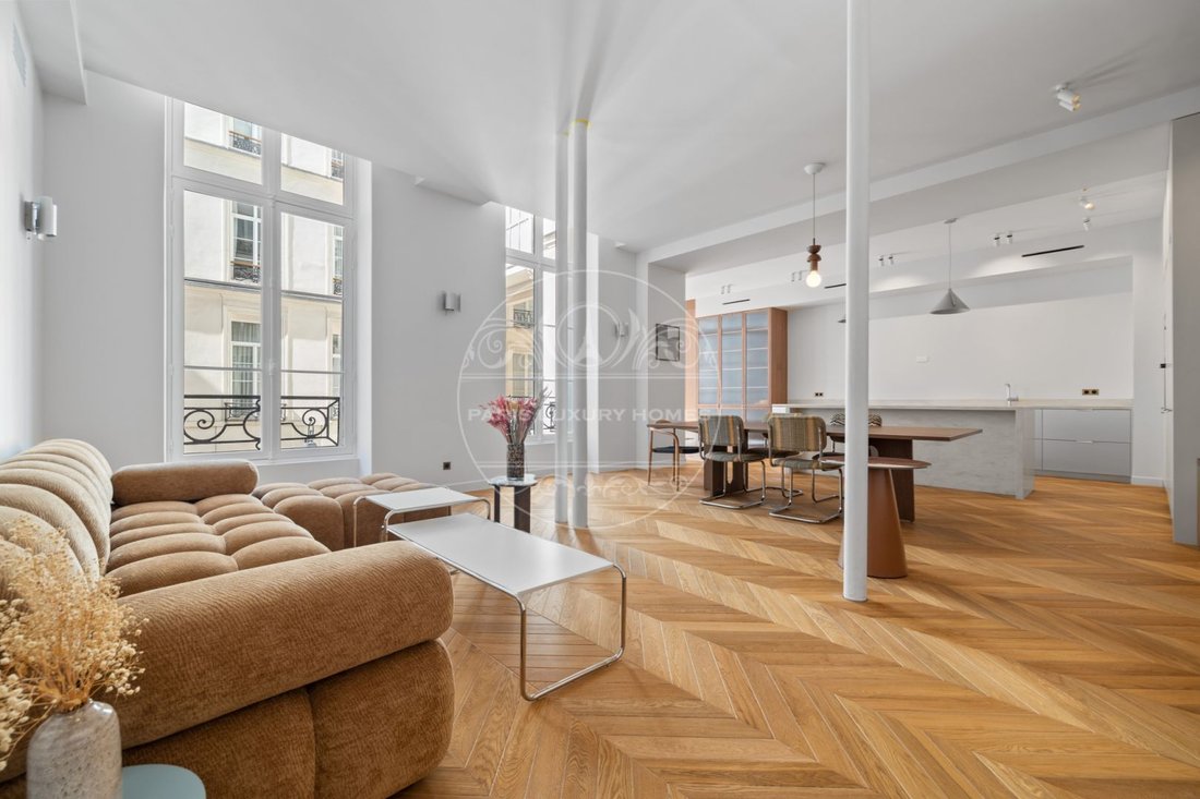 Apartment in Palais Royal, Paris 1er Arrondissement, Paris 5 - 18567613
