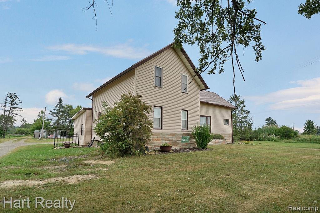 House in Capac, Michigan, United States 4 - 18570579