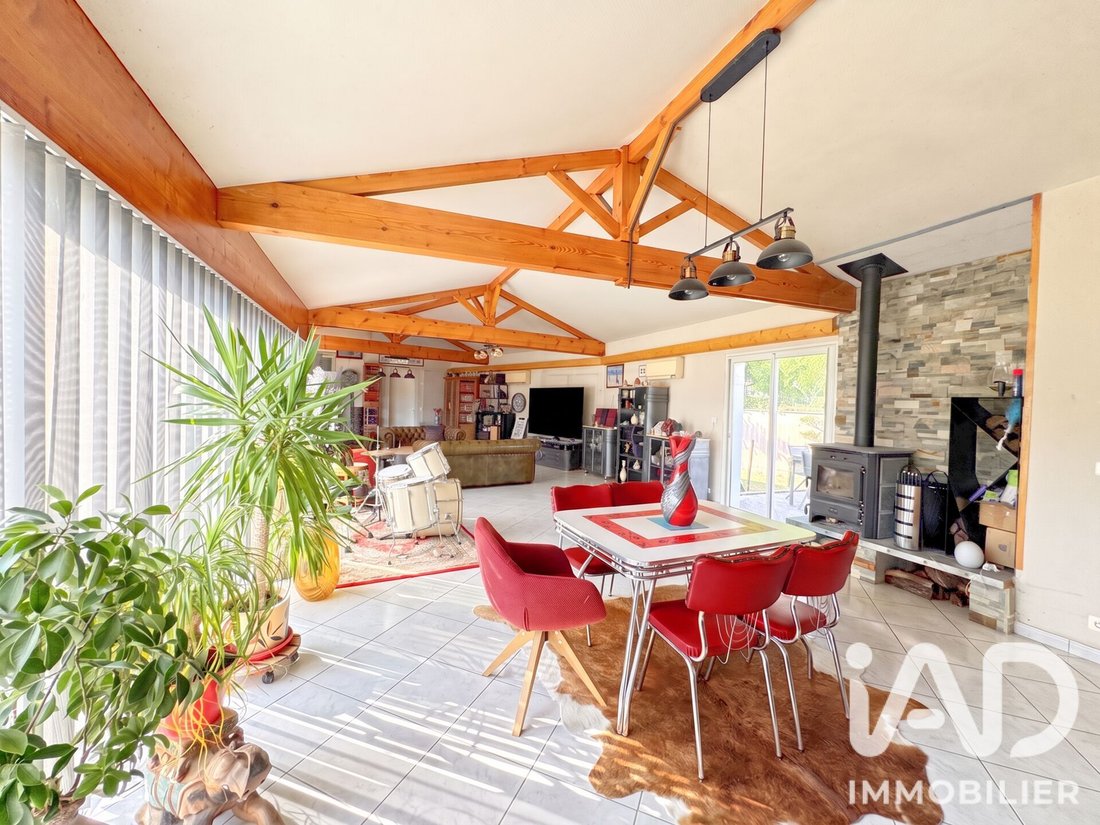 House in Grezac, Nouvelle-Aquitaine, France 3 - 18571592