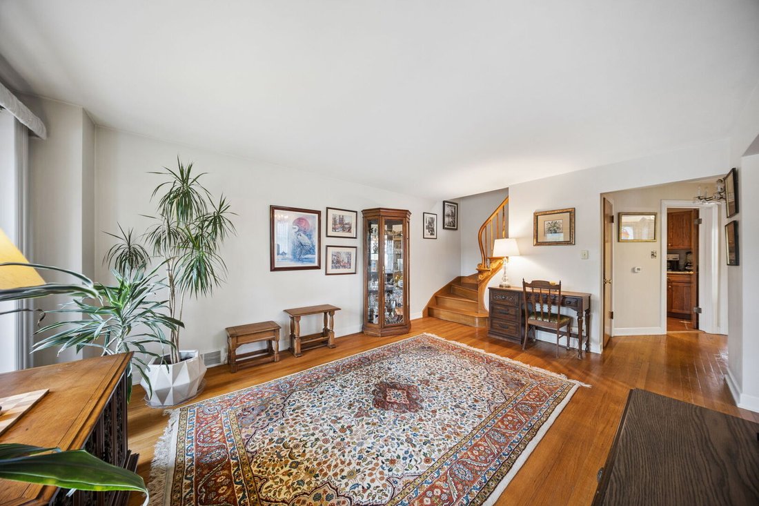 House in Lincolnwood, Illinois, United States 4 - 18568713