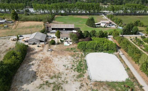 Villa in Entrevaux, Provence-Alpes-Côte d'Azur, France 1