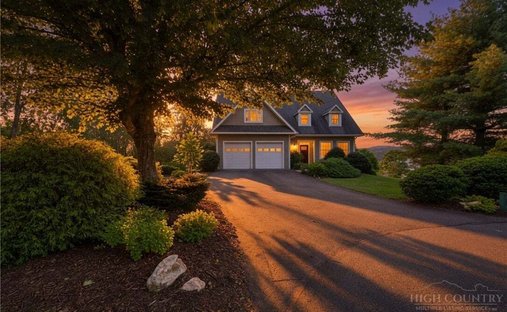 House in Jefferson, North Carolina, United States 1