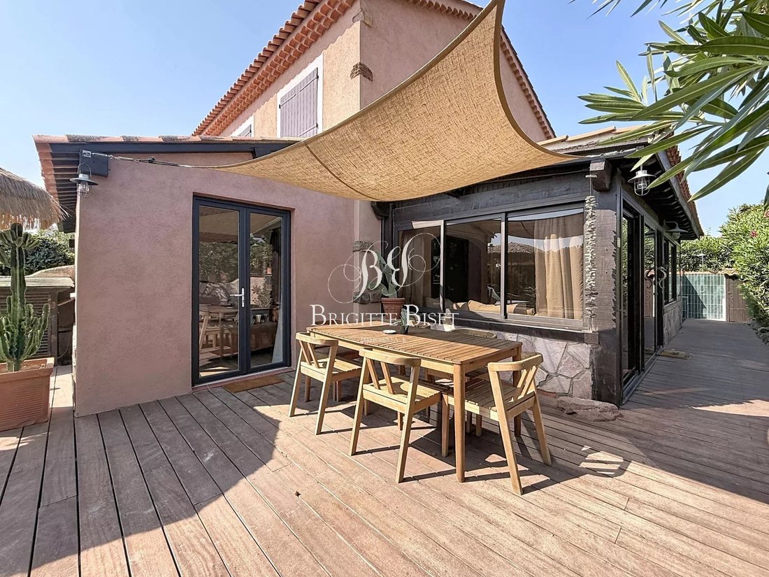 Apartment in Nartelle-Noyer-Bellevue-bd des Sardinaux, Sainte-Maxime, France 1 - 18567797