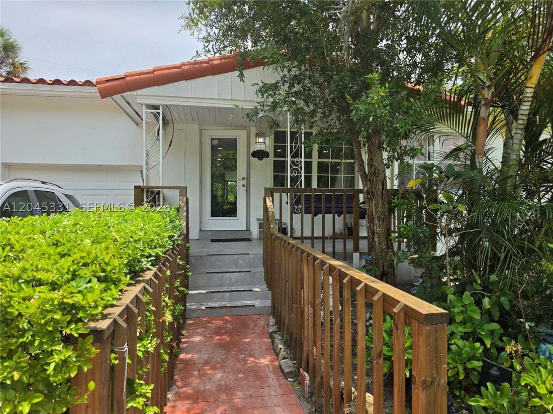 House in Miami, Florida, United States 2 - 18573436