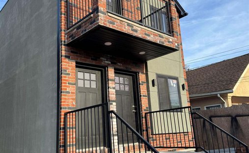 House in New York, New York, United States 1