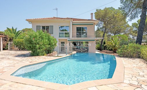 Villa in Boulouris, Saint-Raphaël, France 1