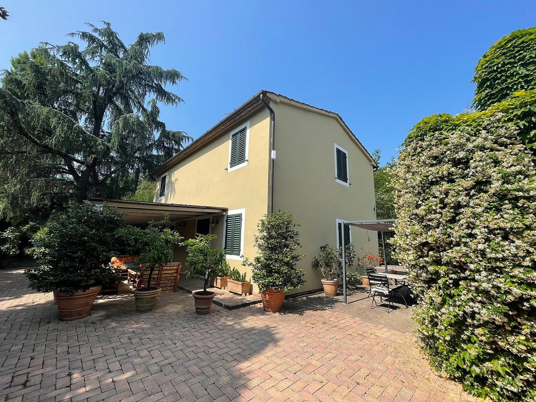 Country House in Historic Center (ZTL), Pistoia, Tuscany 1 - 18567056