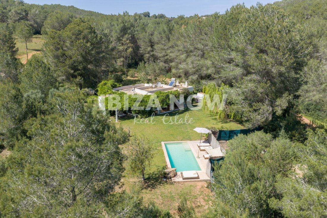Finca in Santa Gertrudis de Fruitera, Santa Eulària des Riu, Balearische Inseln 1 - 18567183