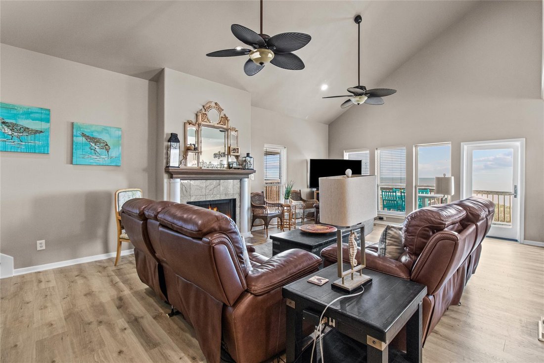 House in Galveston, Texas, United States 3 - 18567633
