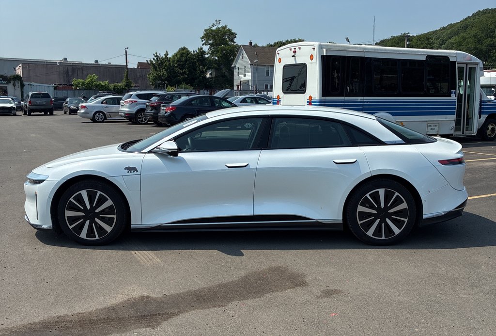 Sedan in Lake Villa, IL, United States 4 - 18570946